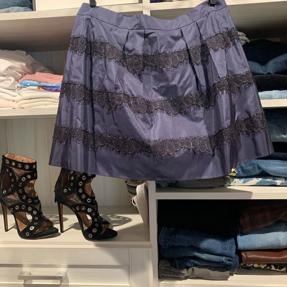 𝅺JCREW navy blue & black mini skirt satin & lace pleated mini skirt sz 4 EUC - Picture 2 of 11